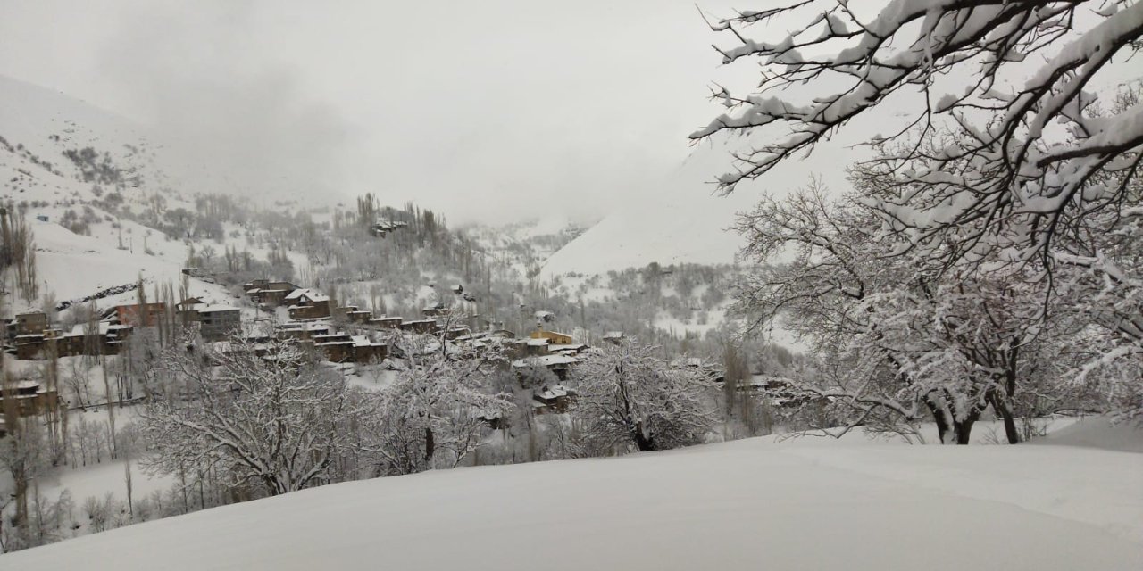 Bahçesaray'da Eğitime Kar Engeli (2)