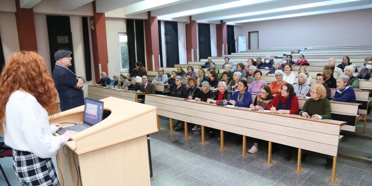 Yaşlılar Mezun Olmak İstemeyince Yüksek Lisans Programı Açıldı