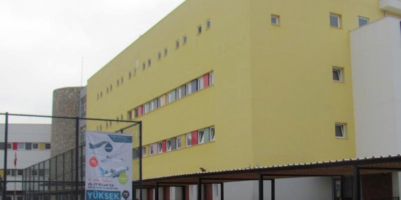 Çocukları Karanlık Odaya Kapattığı İddia Edilen Eğitmen Görevden Alındı