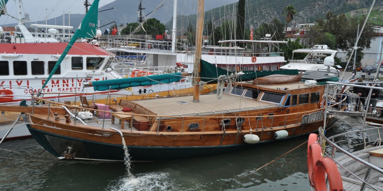 Ali Kırca'ya Ait Tekne Batmaktan Kurtarıldı