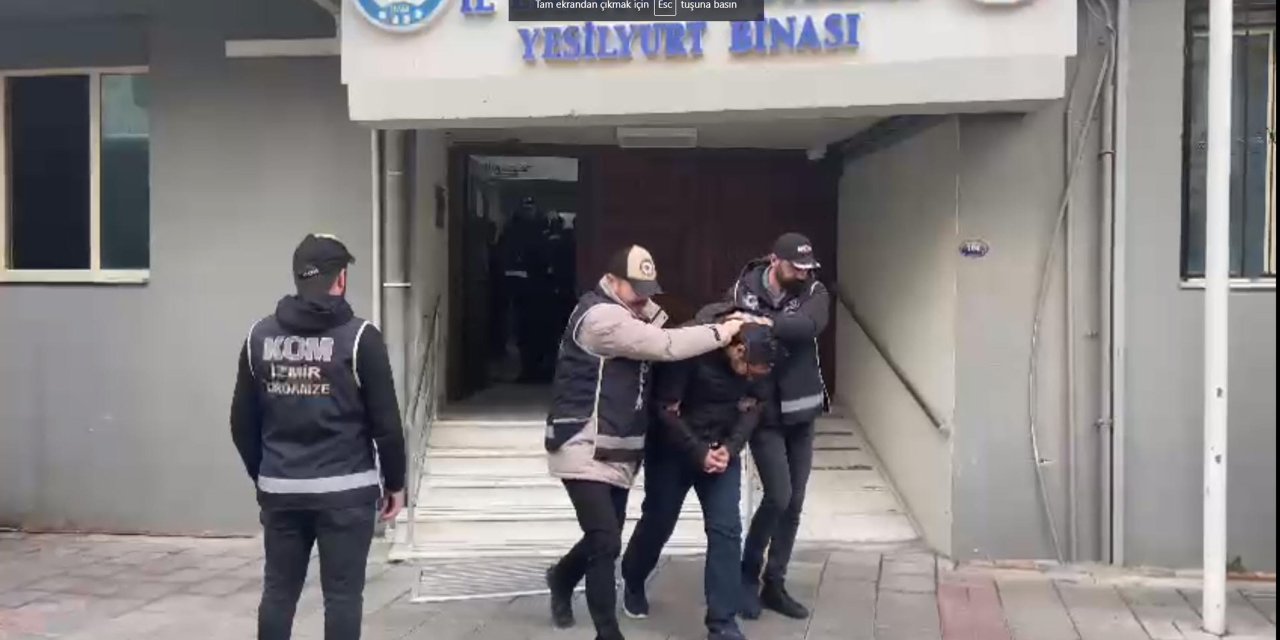 İzmir'de Fetö Operasyonunda Tutuklu Sayısı 7'ye Yükseldi
