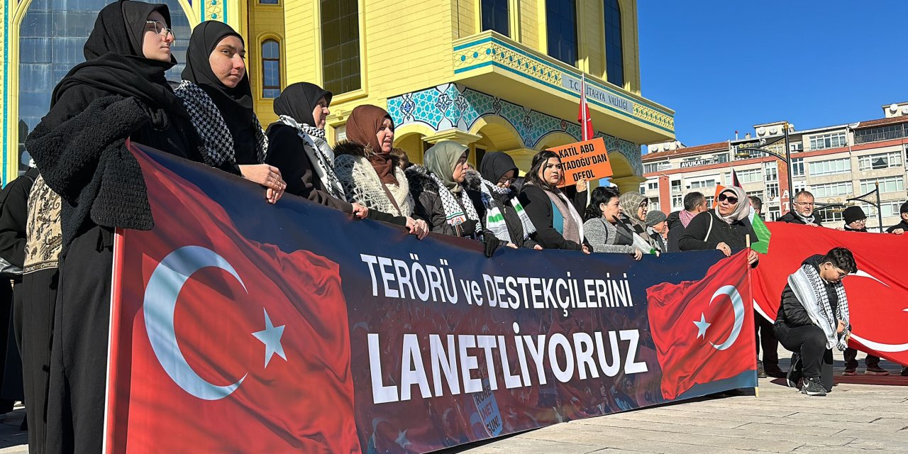 Kütahya’da Stk’lar Şehitler Ve Filistin İçin Buluştu