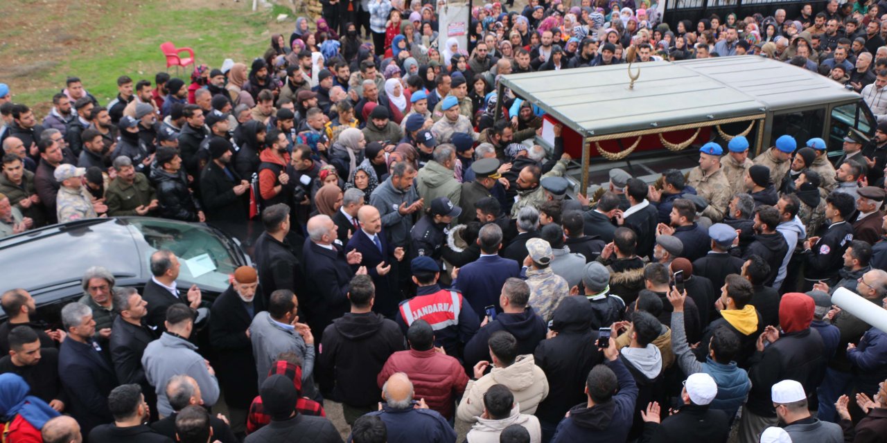 Şehit Uzman Çavuş Serkan Sayin, Adıyaman'da Toprağa Verildi