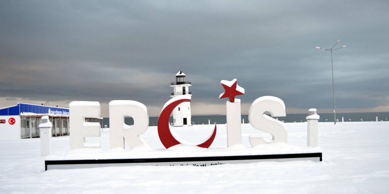 Van'ın Yükseklerinde Kar Kalınlığı 1 Metreyi Aştı (2)