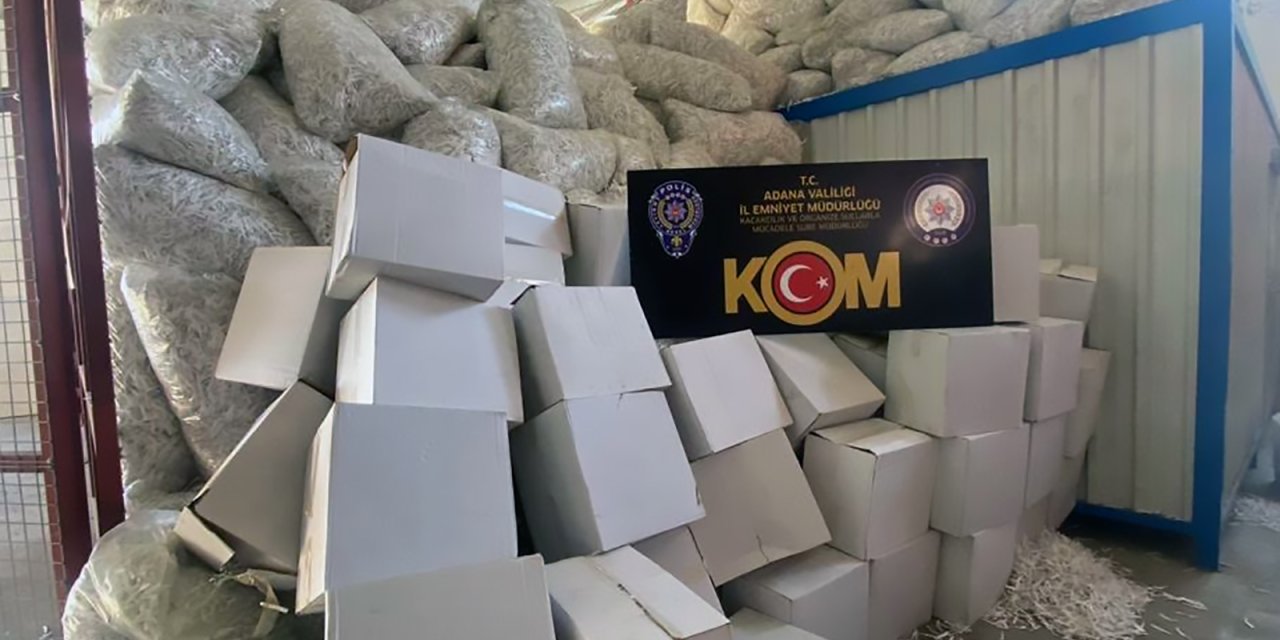 Adana'da Gümrük Kaçağı 40 Milyon 480 Bin Makaron Ele Geçirildi