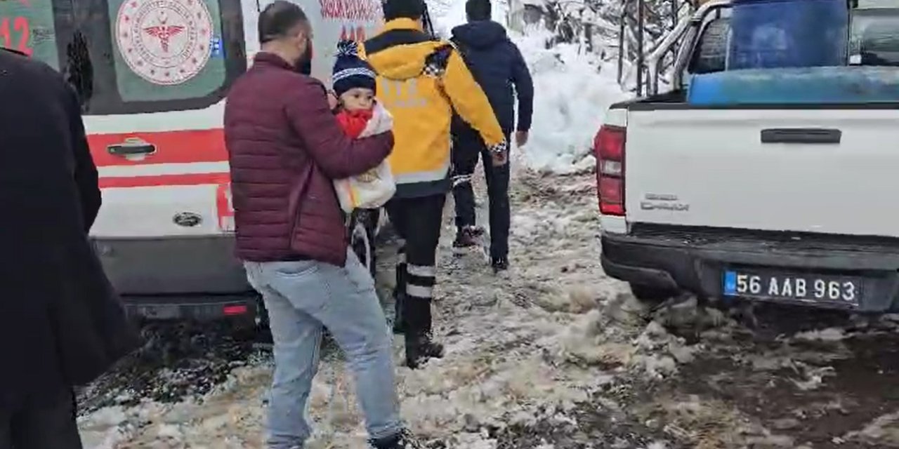 Muhammed Bebek, Kardan Kapanan Yolun Açılması İle Hastaneye Götürüldü