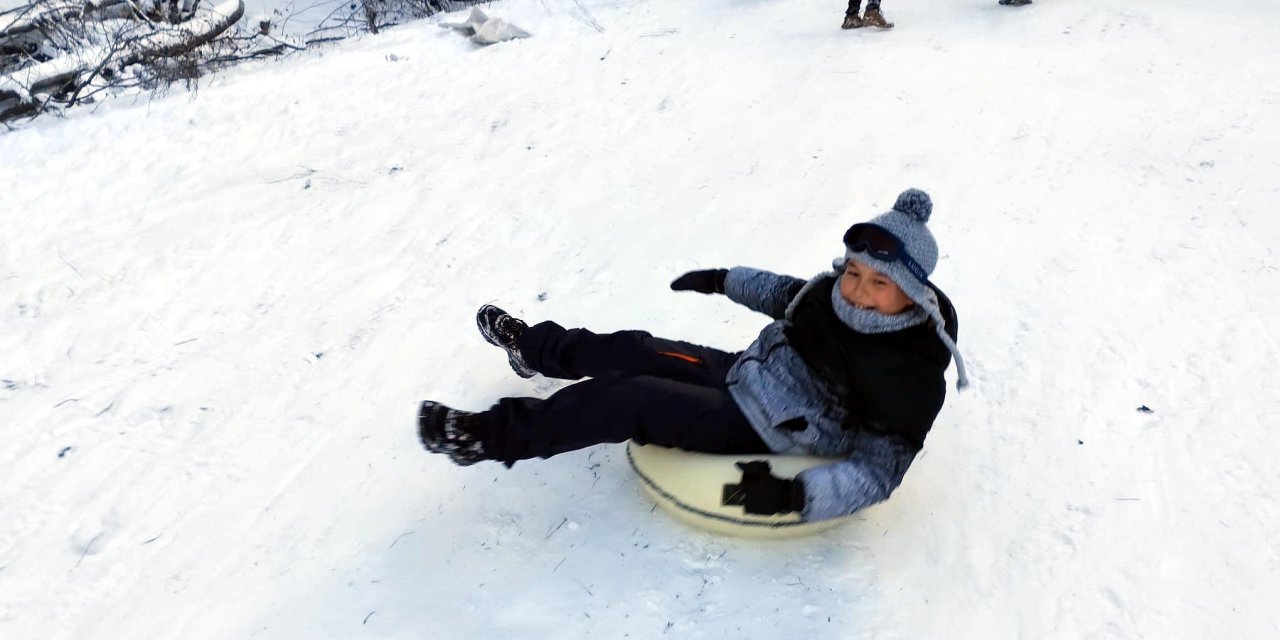 Tatilciler, Abant'ta Şambrellerle Kaydı