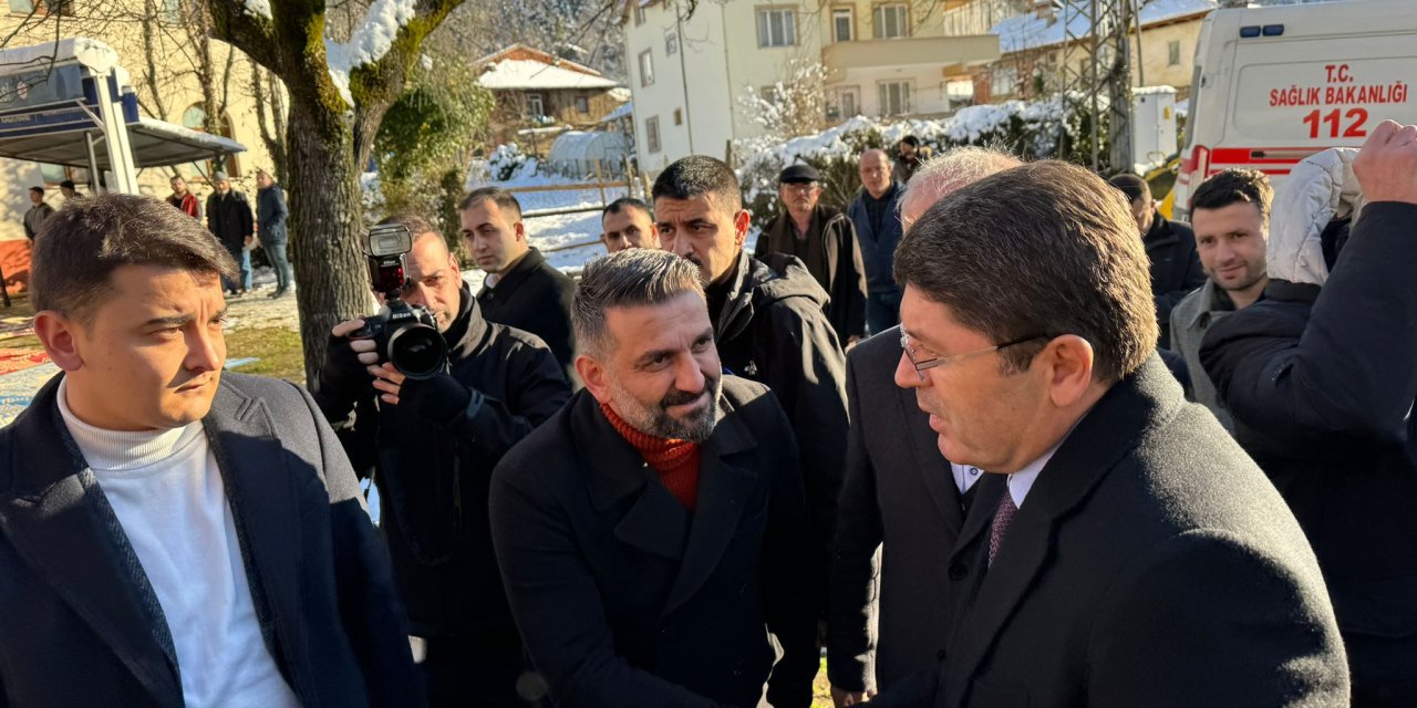 Bakan Tunç, Bartın'da Eniştesinin Cenazesine Katıldı