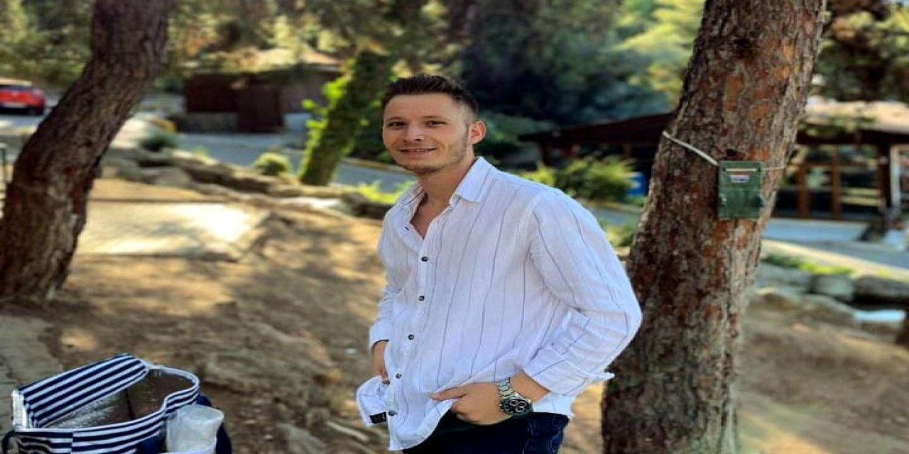 Yolcu Minibüsüyle Çarpışan Moto Kurye Hayatını Kaybetti