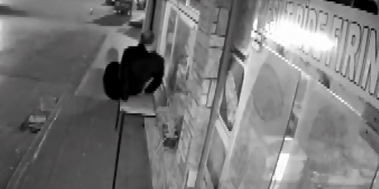 Önce Fırındaki Sadaka Kumbarasını, Sonra Motosikleti Çaldı