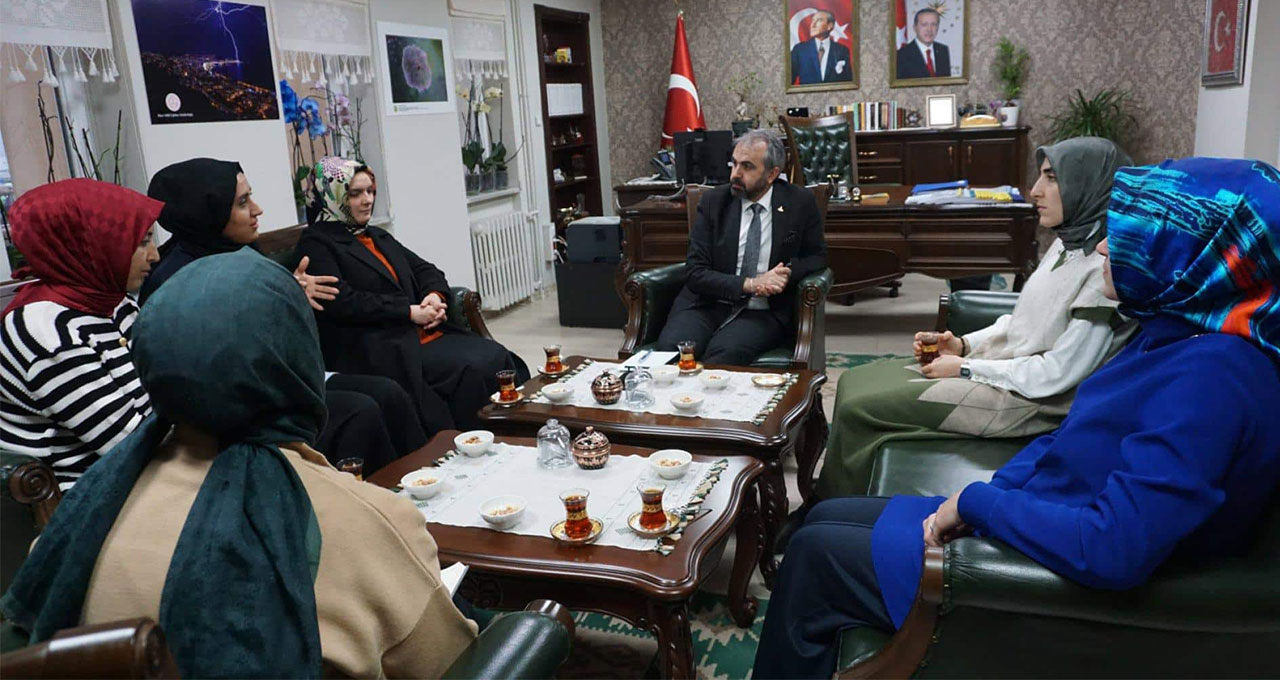 Tüfekçi "Sohbet Makamı Buluşmaları"nda Öğretmenleri Konuk Ediyor