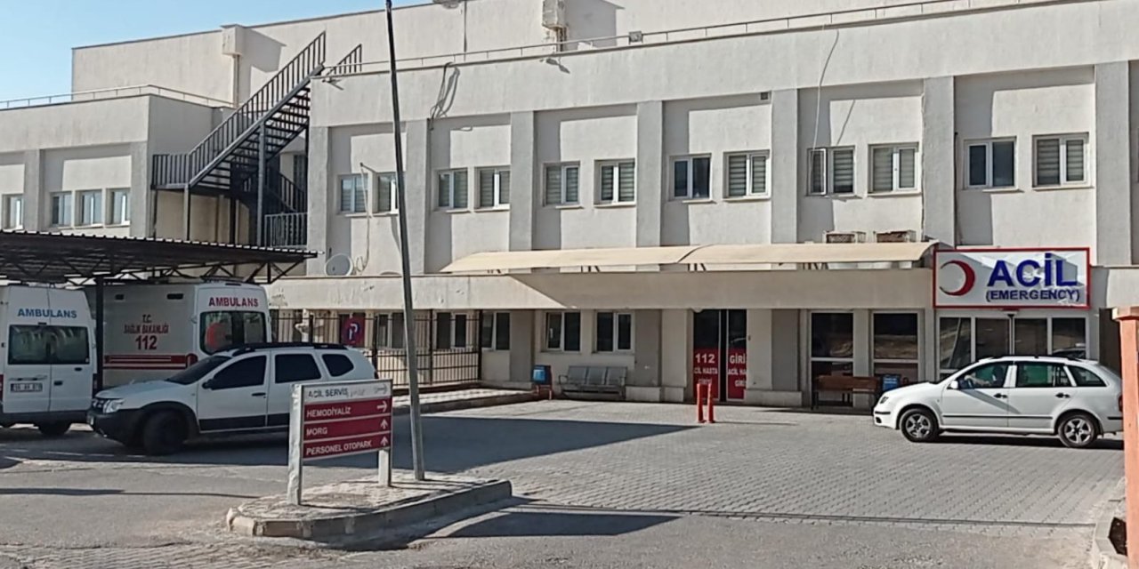 Psikiyatri Hastası, Polisi Bıçakla Yaraladı