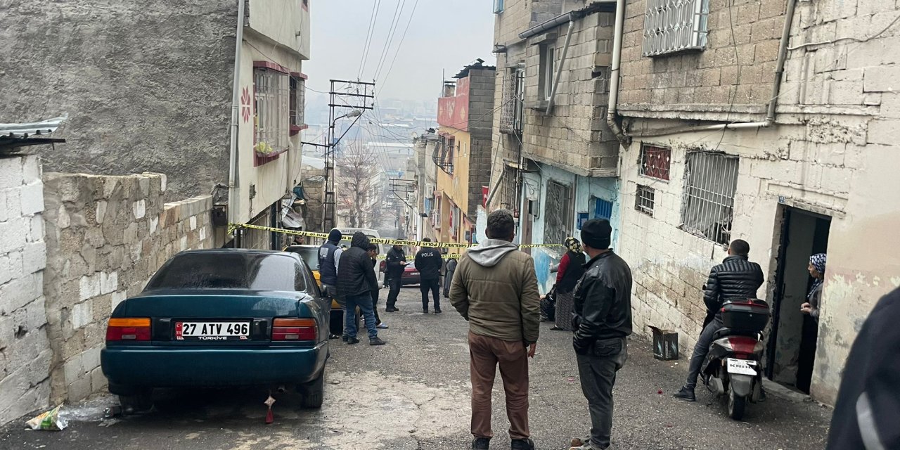 'Güvercin' Tartışmasında Arkadaşı İle Dedesini Av Tüfeği İle Vurdu