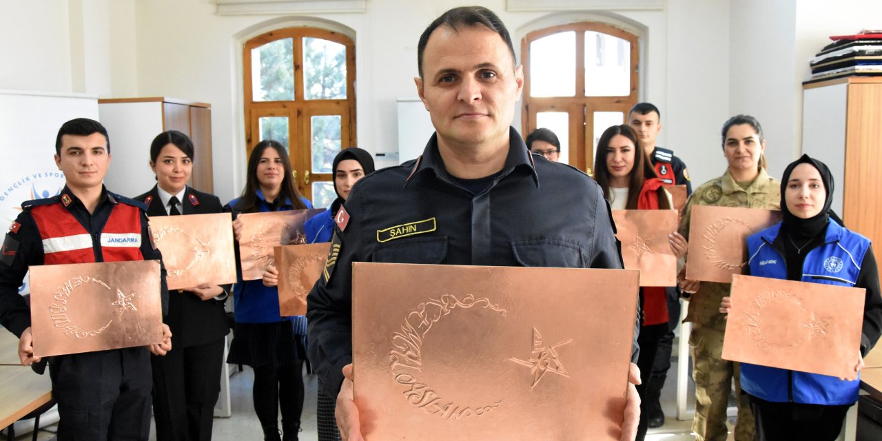 Pençe Kilit Şehitlerinin İsimleri Ay-yıldızlı Rölyeflere İşlendi