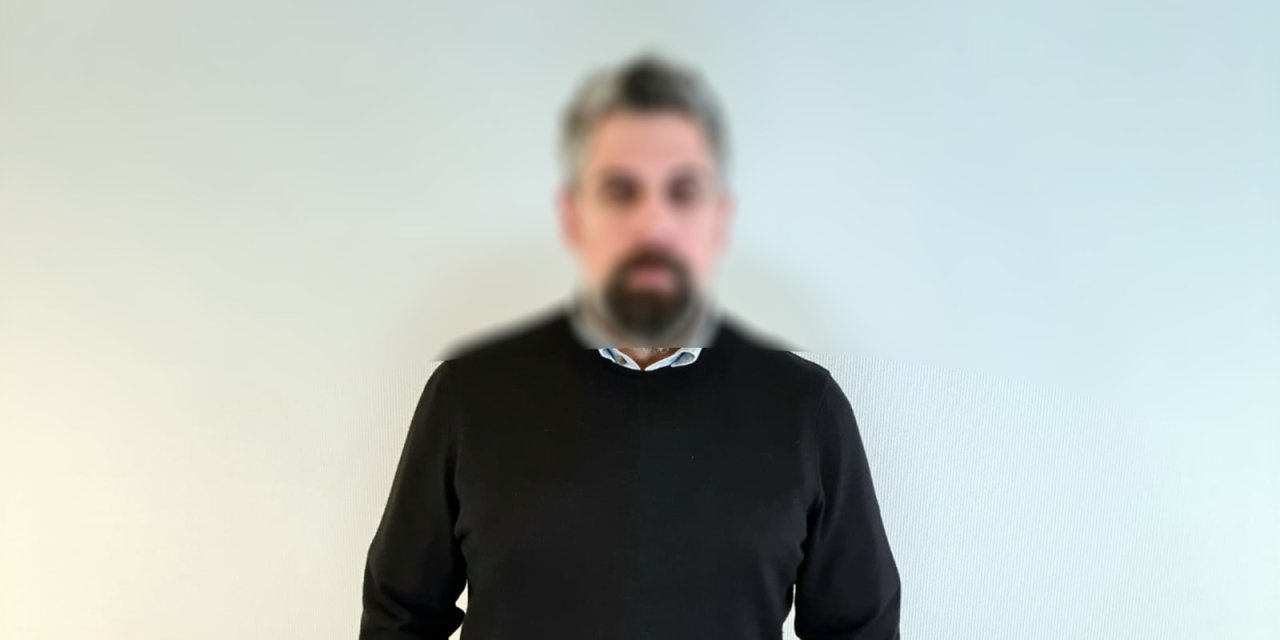 Eski Kız Arkadaşının Sevgilisinin Otomobilinin Ayna Ve Sileceklerini Kırdı