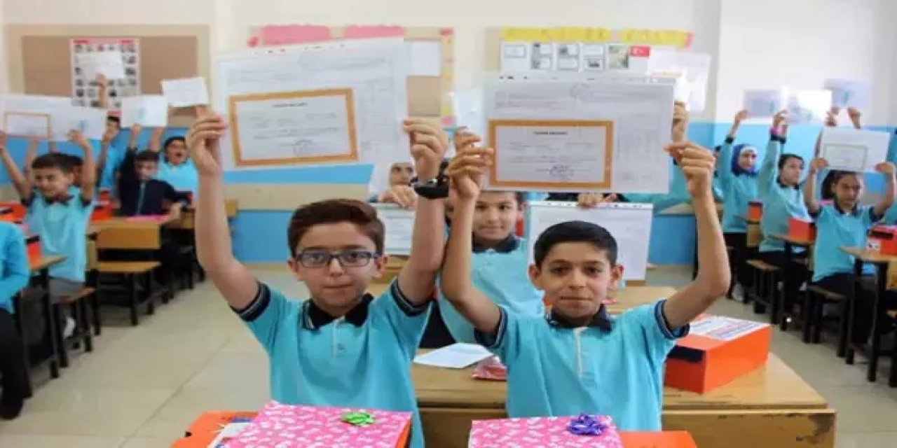 Uzmanından Karne Uyarısı: Ailelerin Beklentisi Çocuklarda Performans Anksiyetesi Oluşturuyor