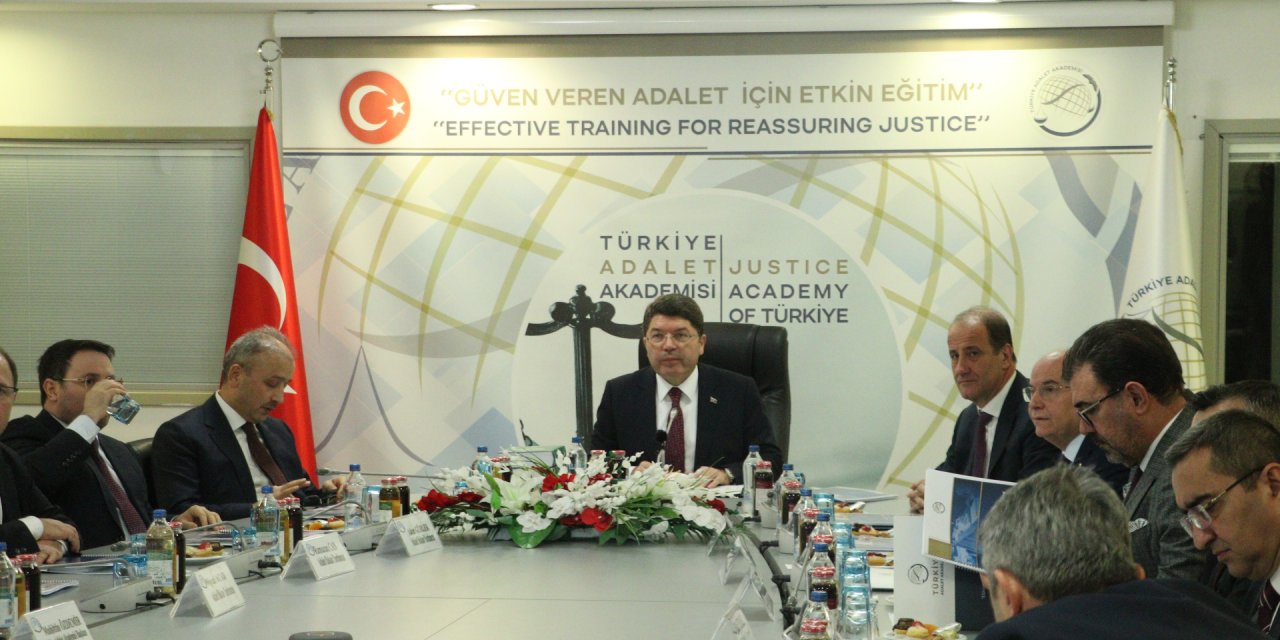 Bakan Tunç: Yargı Reformu Strateji Belgesi'nin Hazırlık Çalışmaları Tamamlanmak Üzere