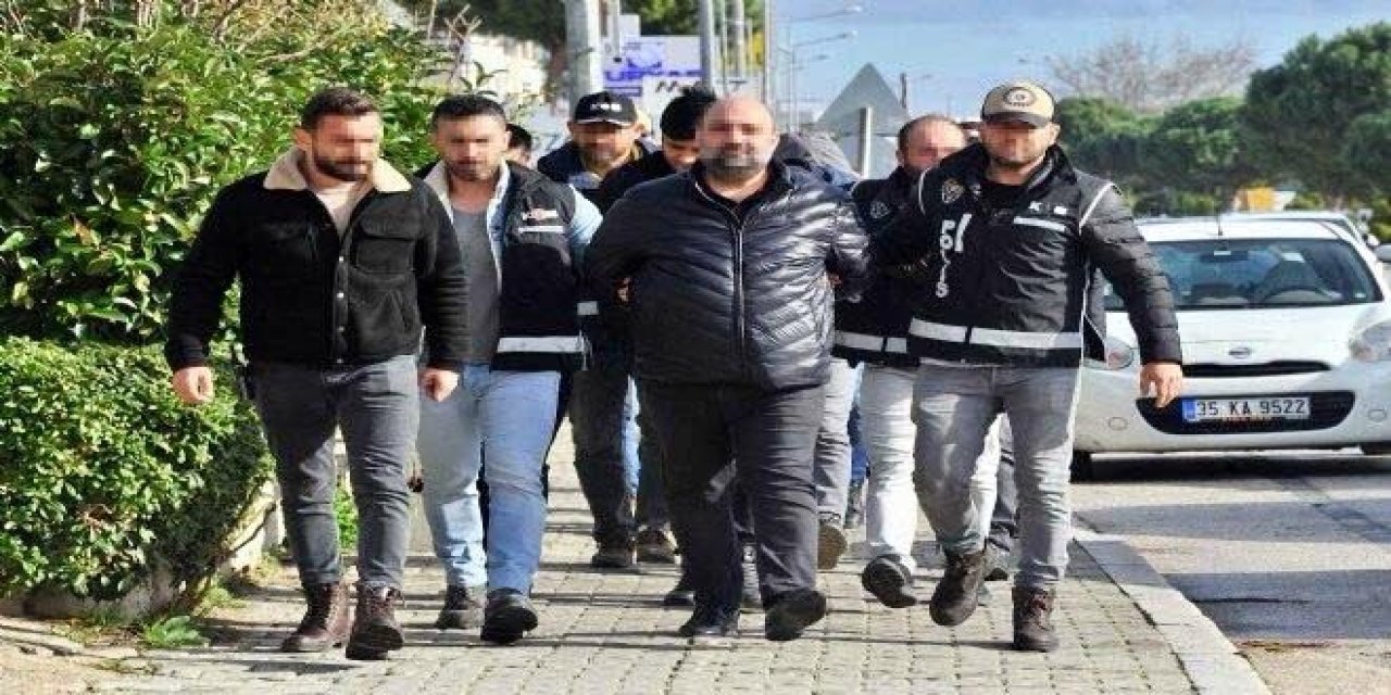 İzmir’deki ‘Suç Gelirlerinin Aklanması’ Operasyonunda Detaylar Ortaya Çıktı