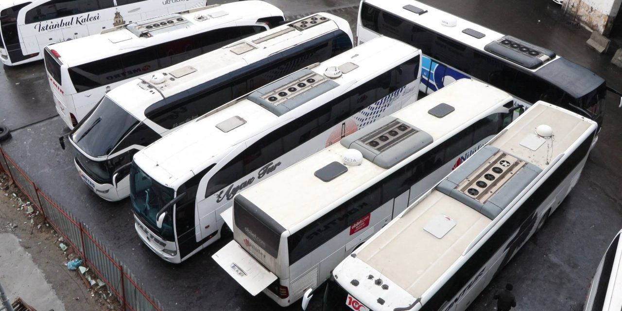 Otobüs Kazalarında Şoförler Tecrübesizlikten; Uzmanı Hızdan Şikayetçi