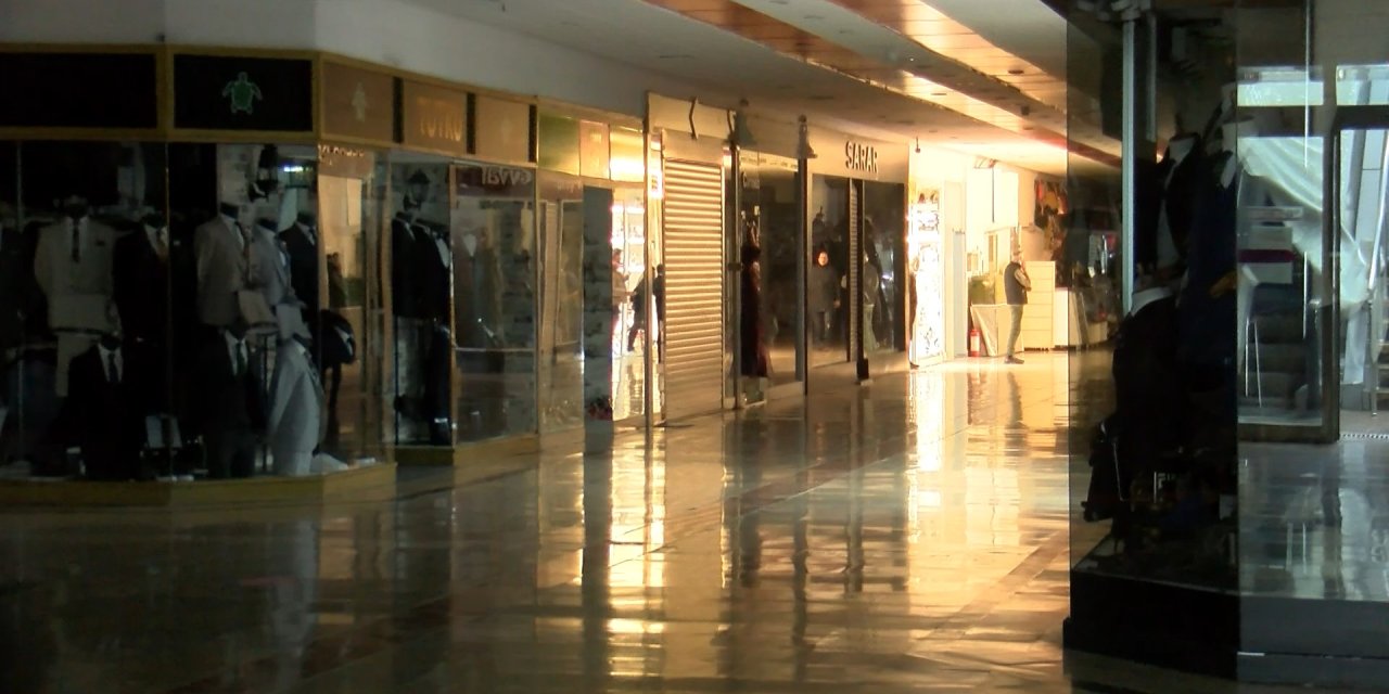 Bakırköy Yeraltı Çarşısı'nda Yangın Paniği