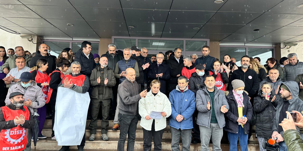 Çöp Kamyonundan Düşüp Ağır Yaralanan İşçinin Ailesinden ‘İhmal’ İddiası