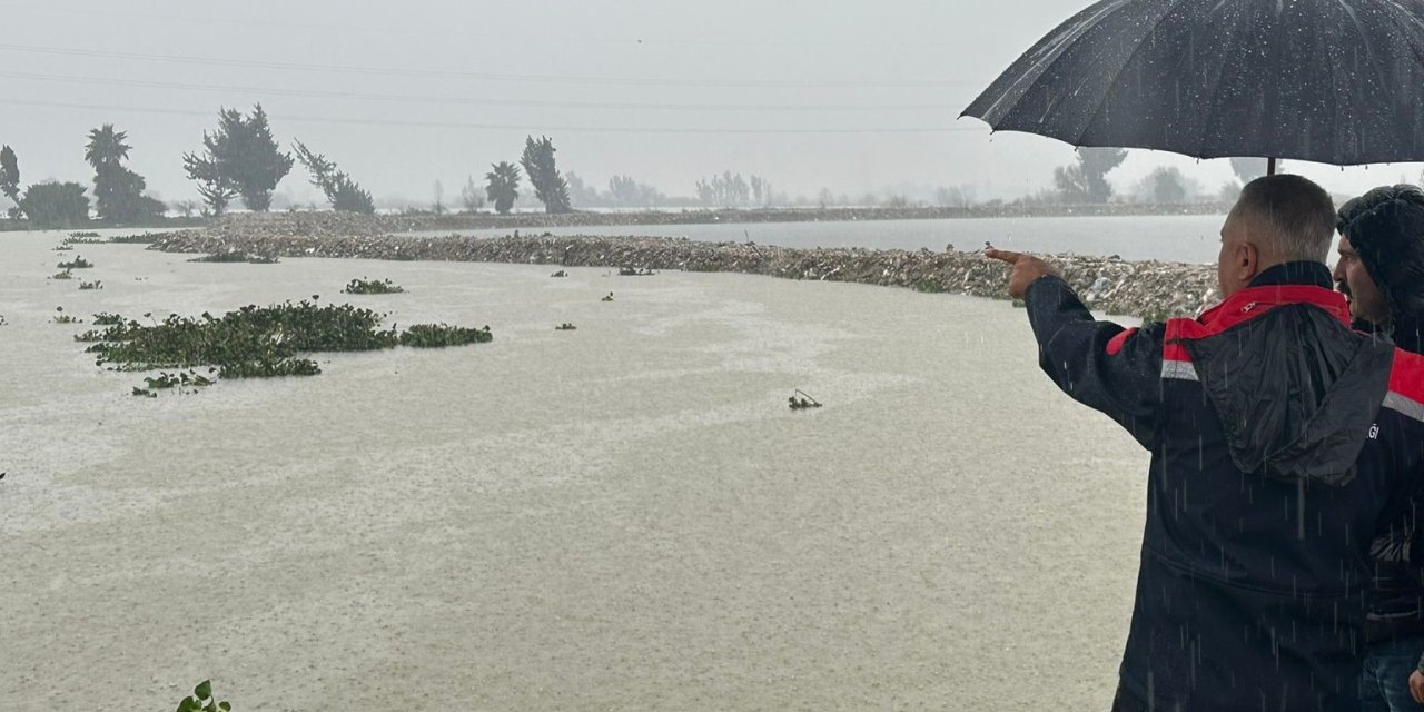 Hatay’da Sağanak Nedeniyle 10 Bin Dekar Arazi Su Altında Kaldı