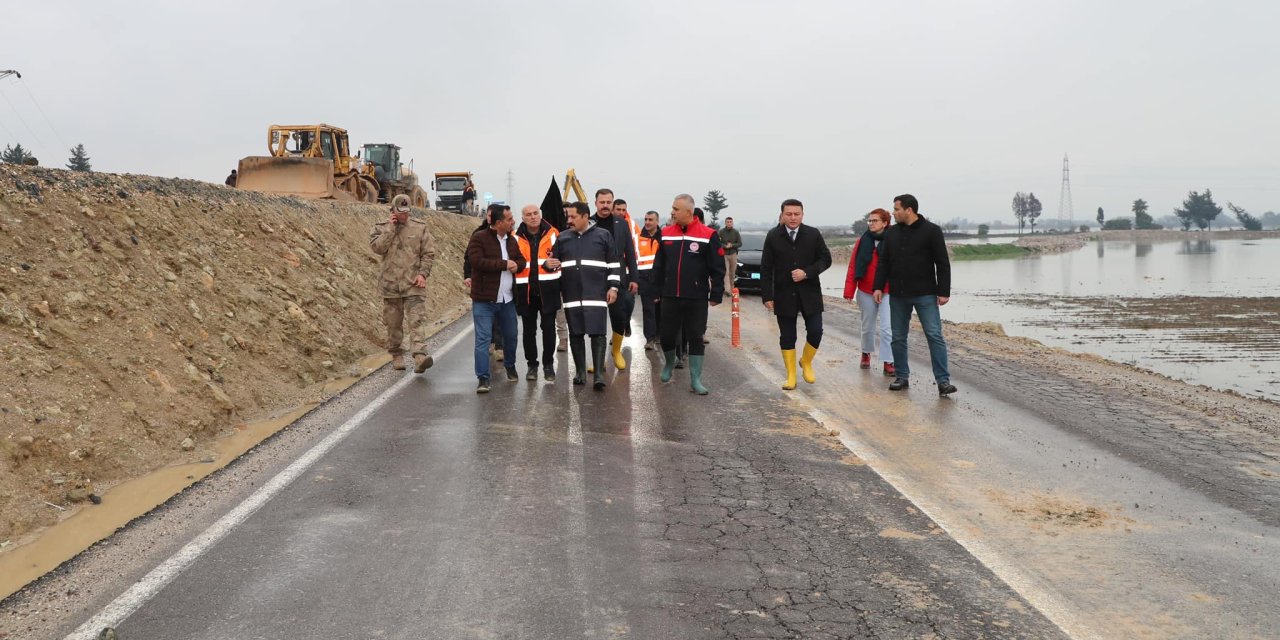 Hatay'da Sağanak Nedeniyle 10 Bin Dekar Arazi Su Altında Kaldı (3)