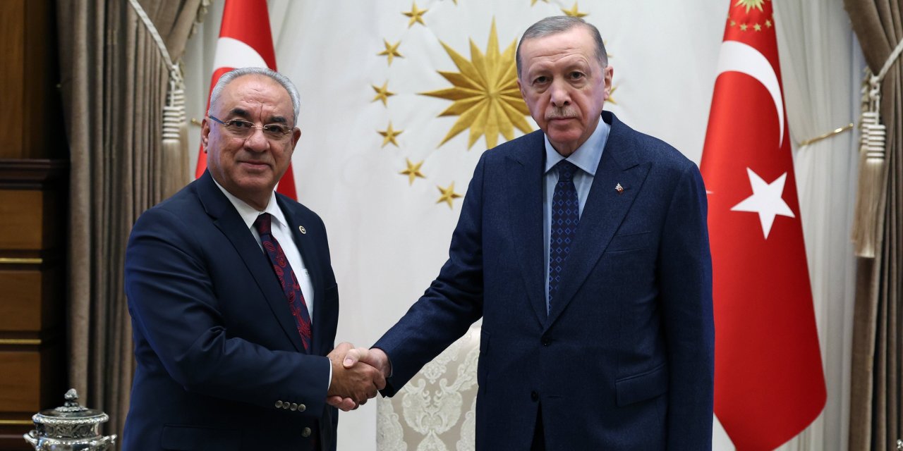Cumhurbaşkanı Erdoğan, Dsp Genel Başkanı Aksakal'ı Kabul Etti