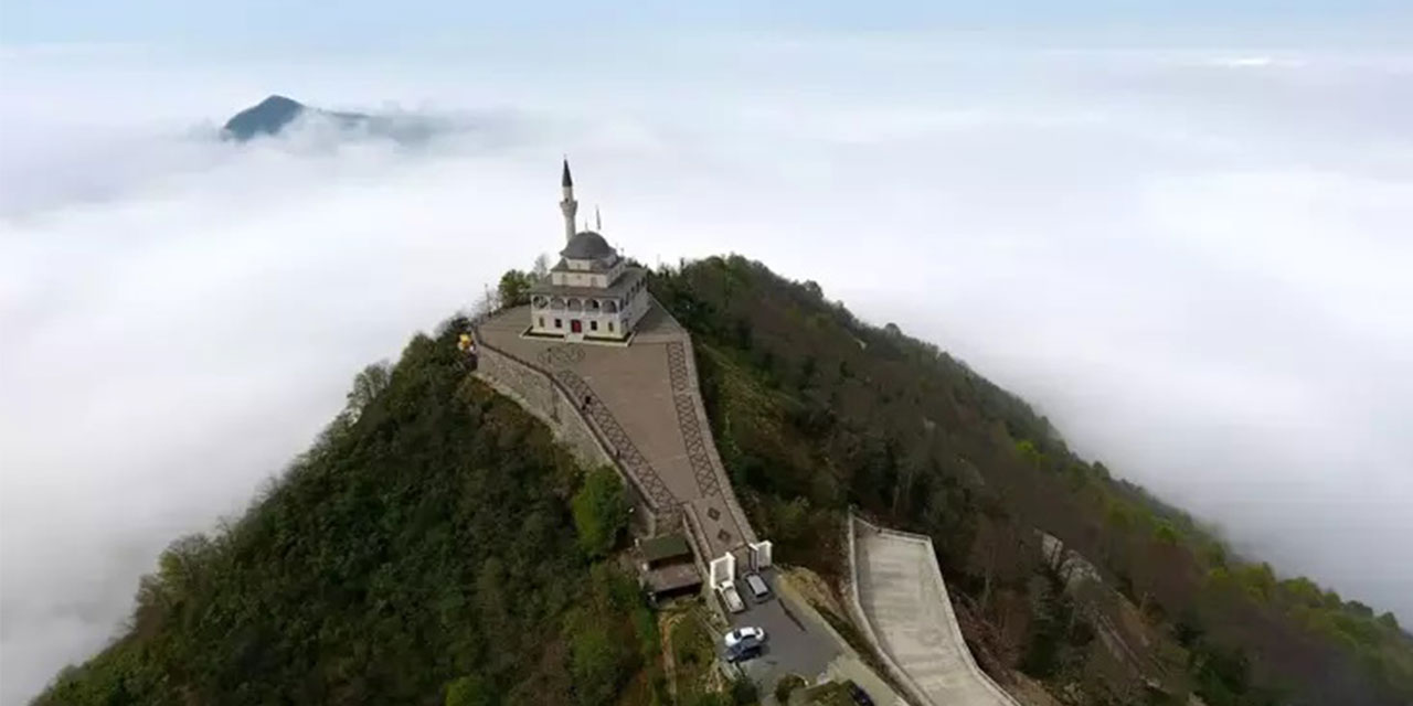 Türkiye'de En Yüksek Kar Kalınlığı 224 cm ile Rize'de Ölçüldü