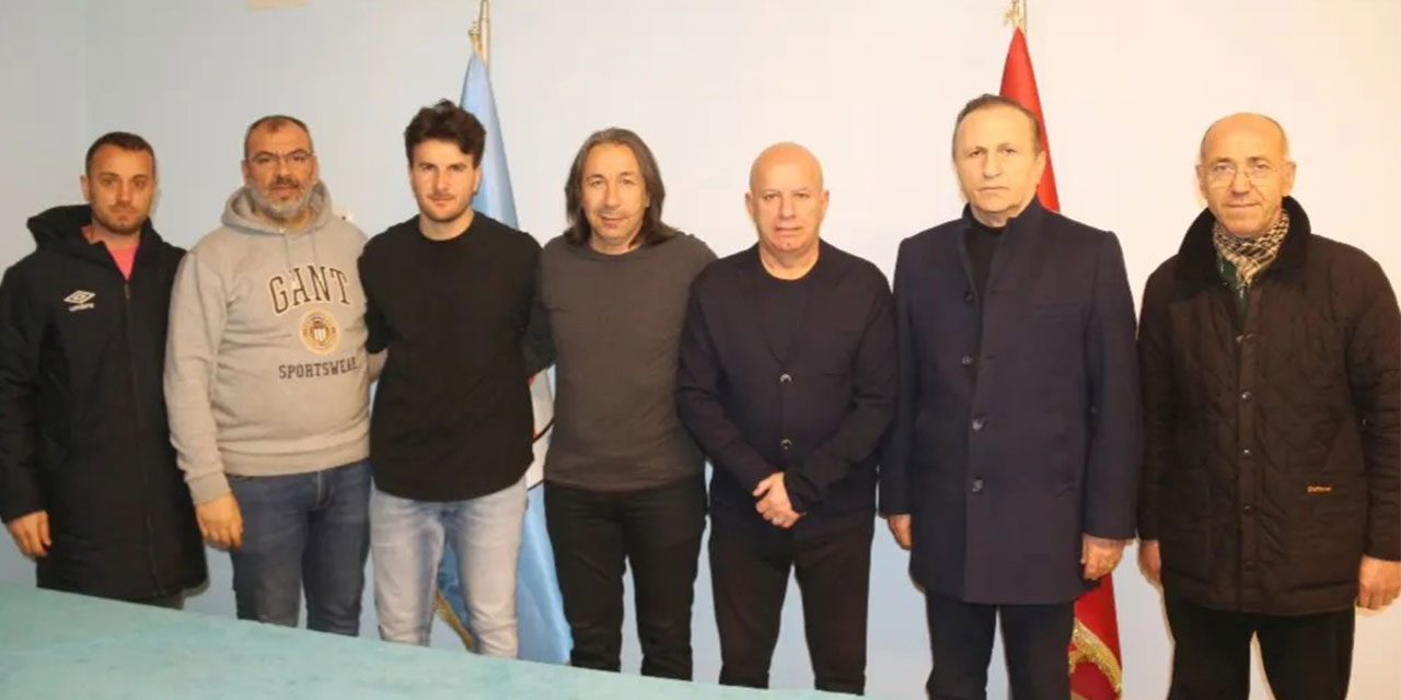 Pazarspor’da İmzalar Atıldı