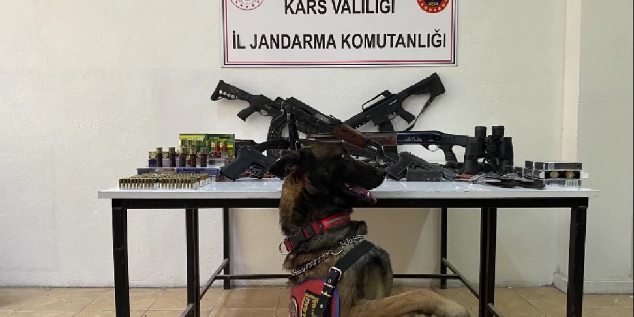 Kars'ta Silah Ve Mühimmat Kaçakçılarına Operasyon; 5 Gözaltı
