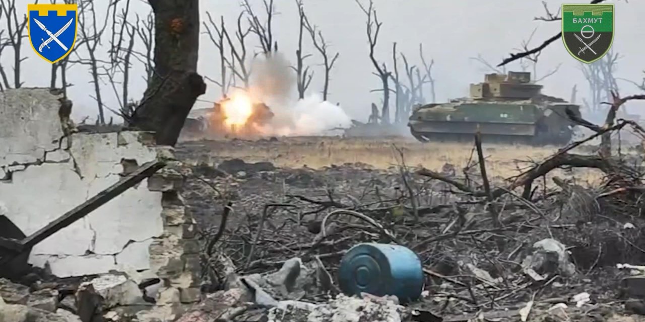 Ukrayna’ya Ait Savaş Aracı, Rus Zırhlısını İmha Etti