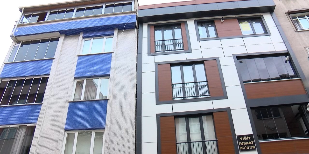 Gaziosmanpaşa'da Toprak Kayması Sonucu Yıkılma Tehlikesi Olan Binalar Vinçle Desteklendi