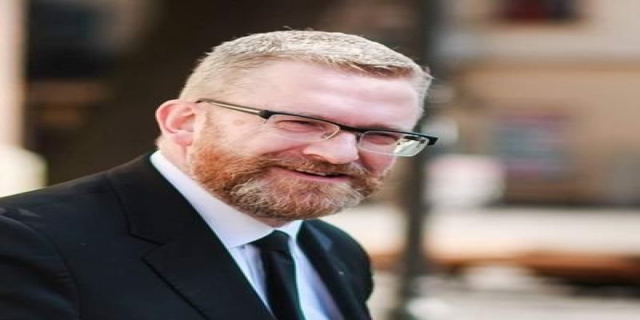 Polonya’da Hanuka Mumlarını Söndüren Milletvekilinin Dokunulmazlığı Kaldırıldı