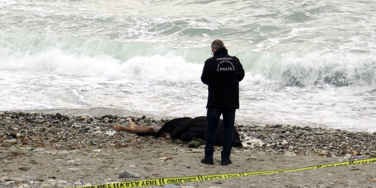 Avcılar Sahilinde Ceset Bulundu