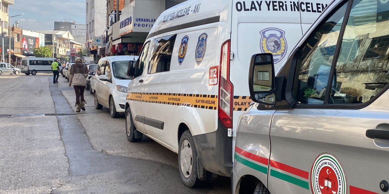 İcra Memurlarıyla Hacze Giden Polis Memuru Tabancayla Vuruldu