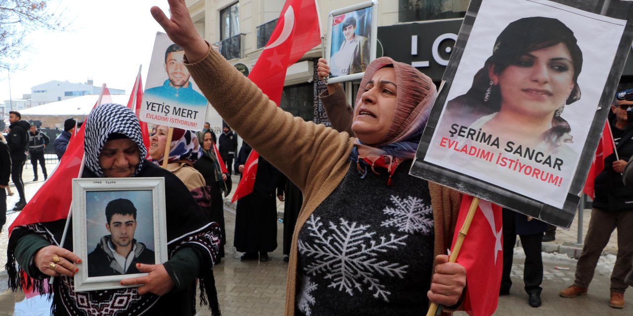 Evlat Nöbetine Katılan Anne: Umudumuz Her Geçen Gün Artıyor