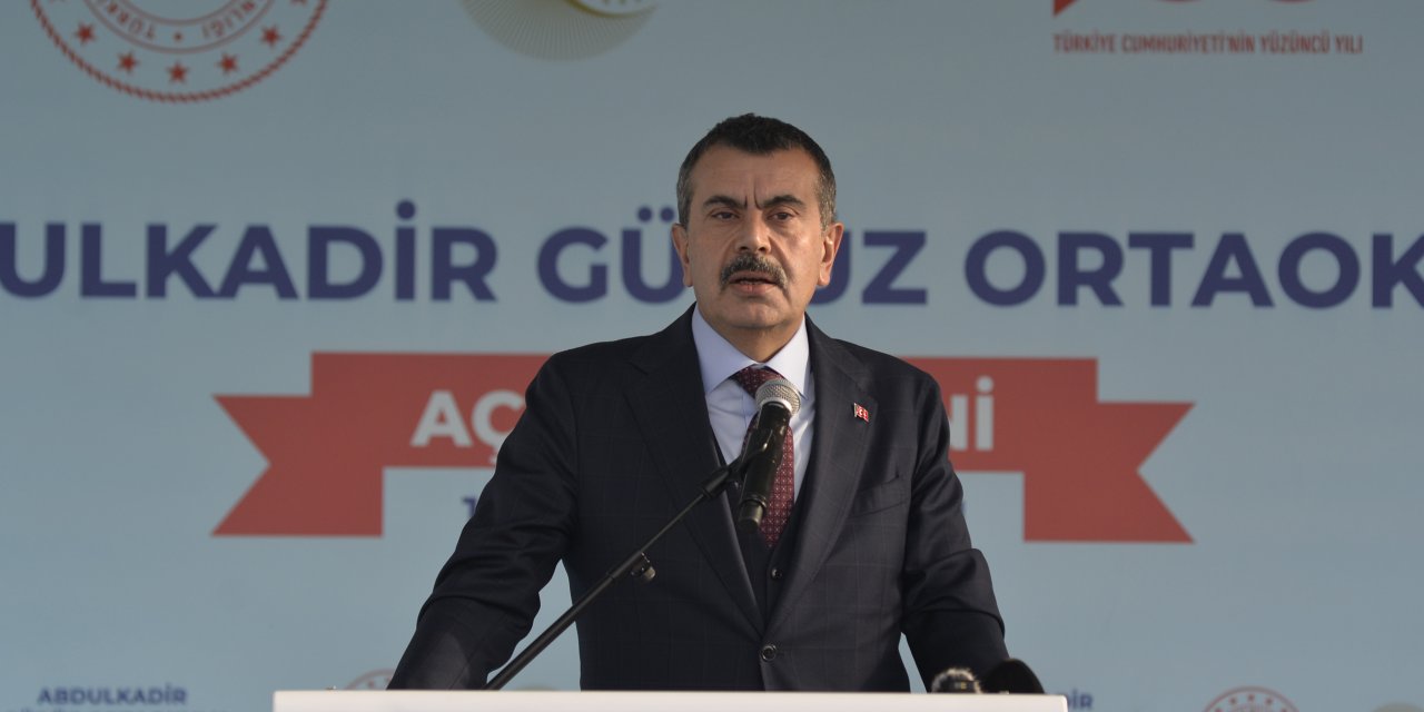 Bakan Tekin: İlköğretimde Derslik Başına Düşen Öğrenci Sayısı 23'e Düştü