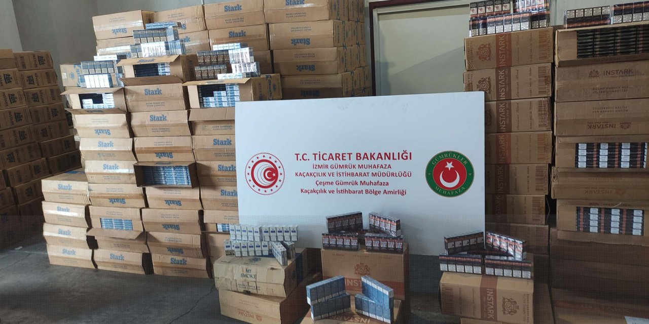 İtalya'dan İzmir'e Gelen Tır'da 1 Milyon Paket Kaçak Sigara Ele Geçirildi