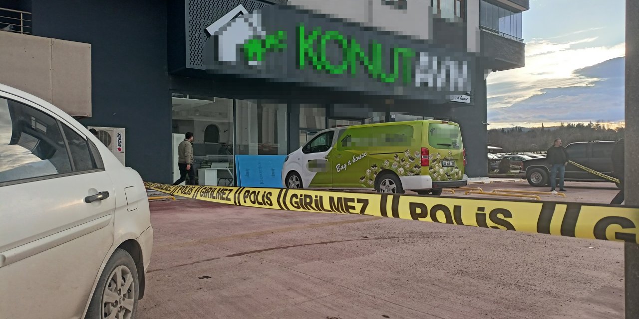 1.5 Ay Önce Ortağını Rehin Alıp Çevreye Ateş Açmıştı, Bu Kez De 1 Kişiyi Tüfekle Vurup, Bir Evi Kurşunladı