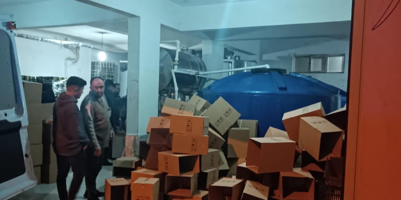 Aydın’da Bir Fabrikada 10 Ton 960 Litre Sahte Zeytinyağı Ele Geçirildi