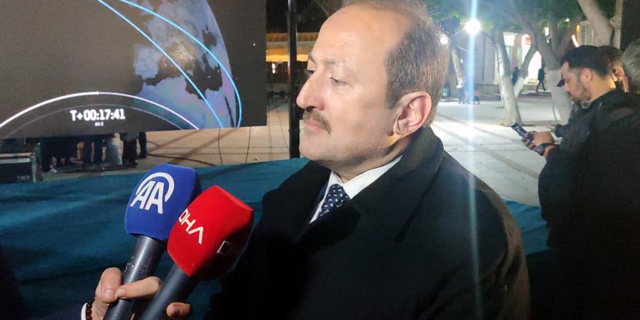 Türkiye'nin İlk Astronotu Gezeravcı'nın Uzay Yolculuğu Başladı (4)