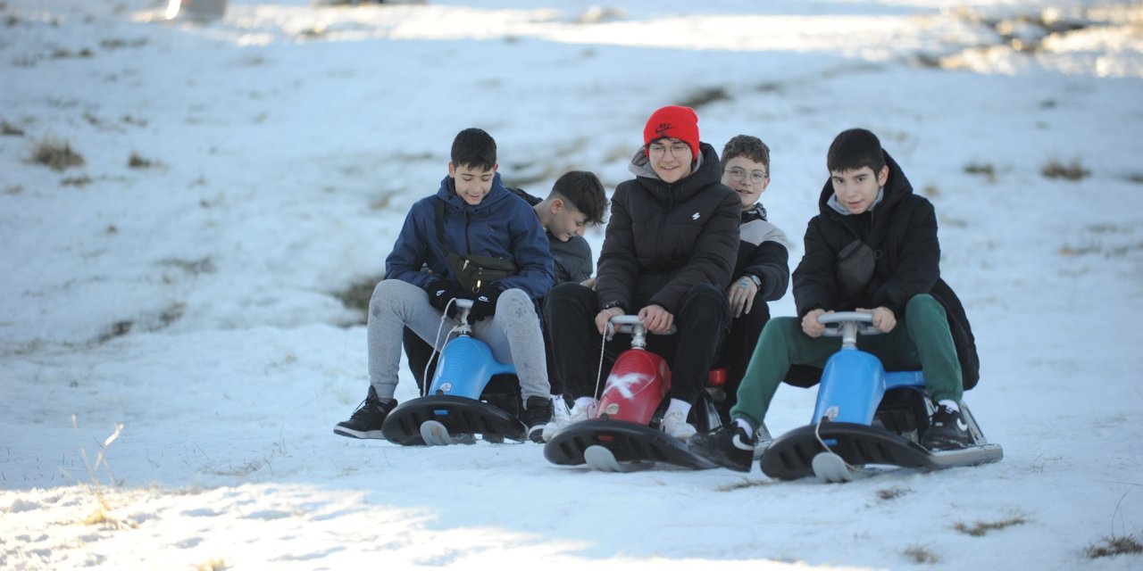 'beyaz Cennet'te Sömestir Tatili Cep Yakıyor
