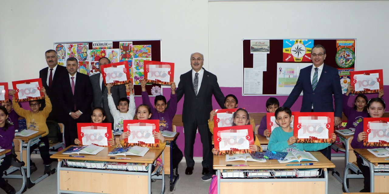 Adana’da 517 Bin Öğrenci Karne Sevinci Yaşadı