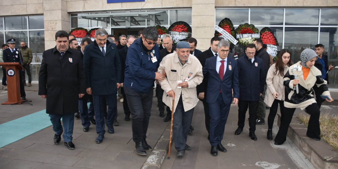 Kazada Ölen Polis Memuru İçin Tören