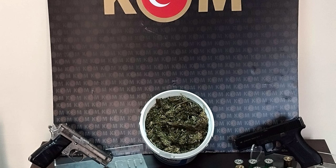 İzmir'de Silah Kaçakçılığı Operasyonu; 8 Gözaltı