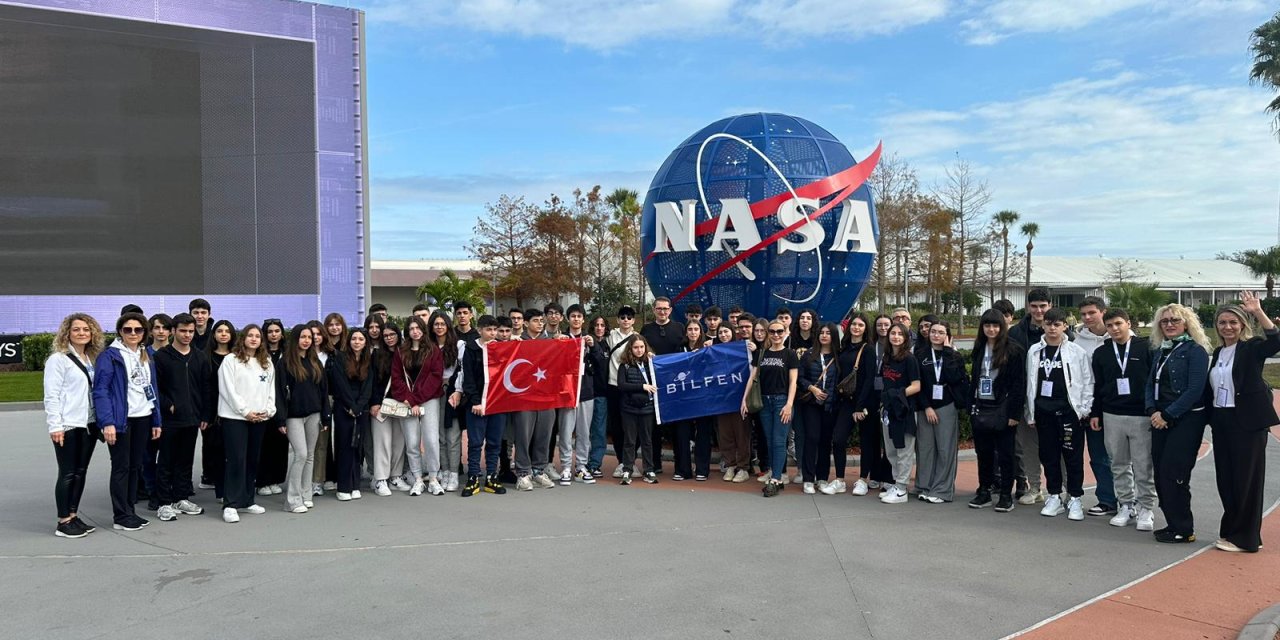 Lise Öğrencileri Nasa'yı Ziyaret Etti; Alper Gezeravcı'nın Uzay Yolculuğuna Tanık Oldu