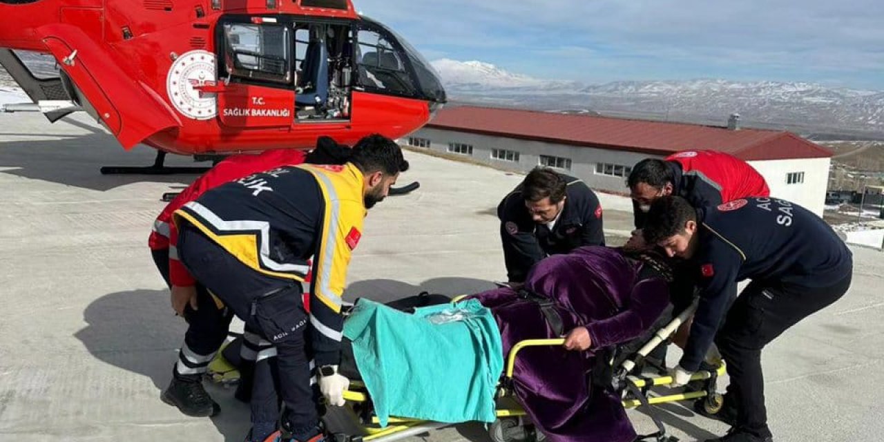 Hamile Kadın, Ambulans Helikopterle Sevk Edildi