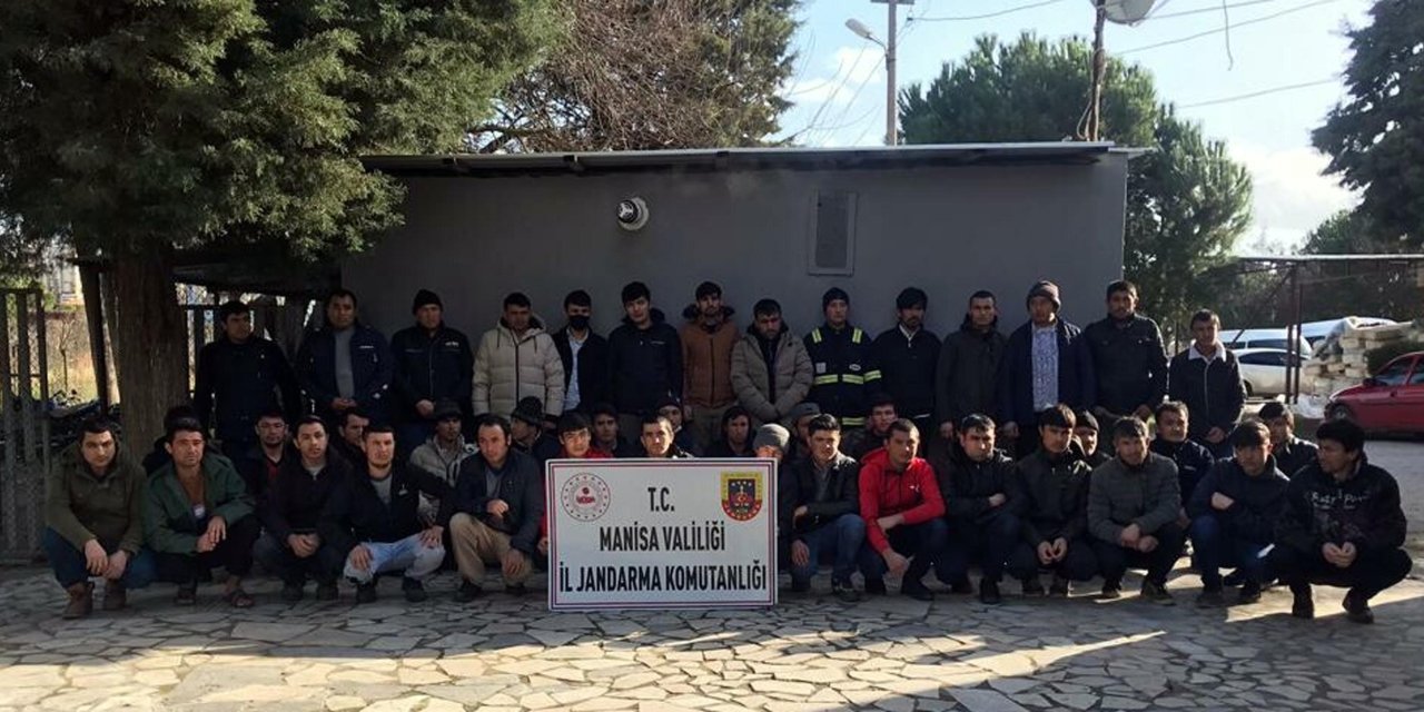 Metal Tesisinde Yakalanan 34 Kaçak Afgan İşçi İçin İş Yeri Sahibine 1,5 Milyon Lira Ceza