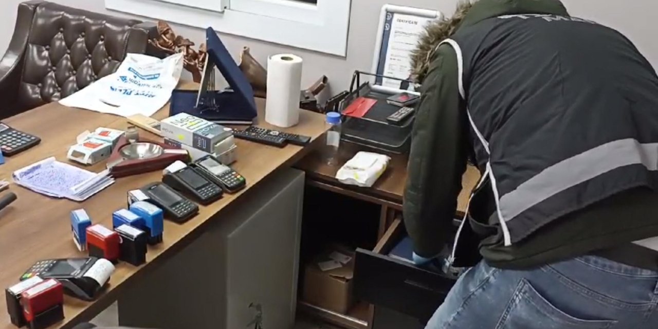 İzmir Merkezli 3 İlde Son Yılların En Büyük 'Naylon Fatura' Operasyonu; 17 Gözaltı